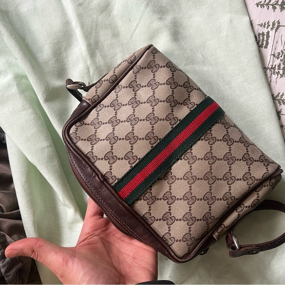 Gucci - Picture 3 of 11